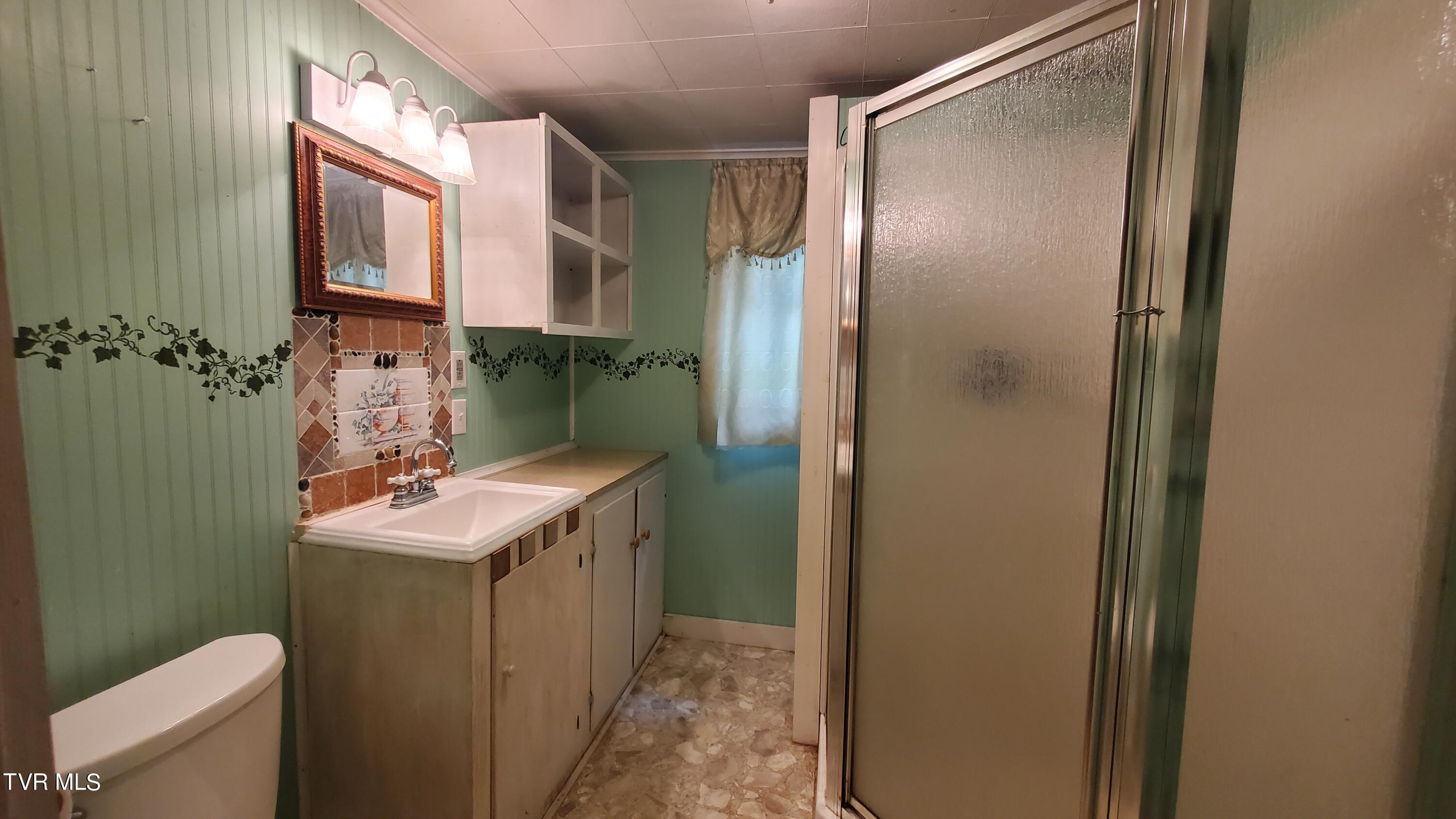 123 Tower Road, Roan Mountain, Tennessee image 29