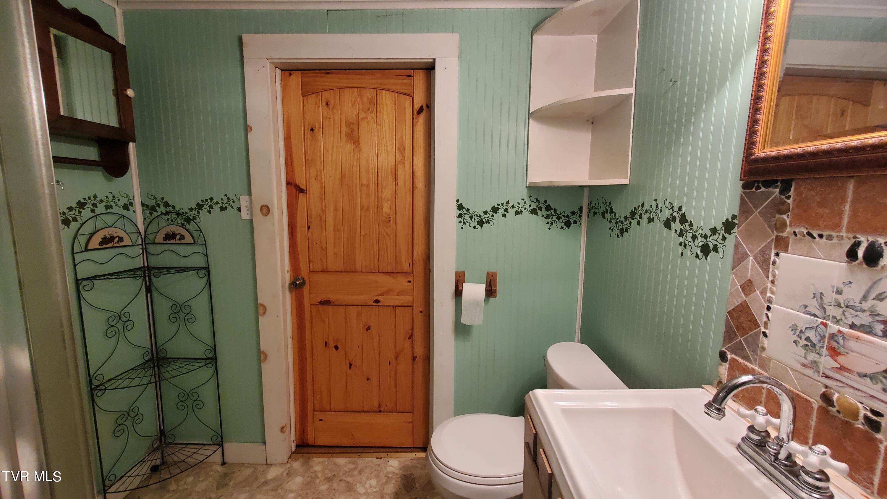 123 Tower Road, Roan Mountain, Tennessee image 28