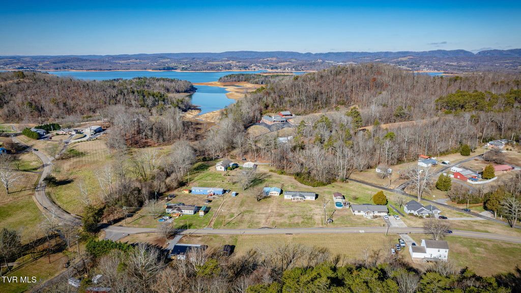 Photo of 365 Lakeway Road, Morristown, TN 37814 (MLS # 9989194)