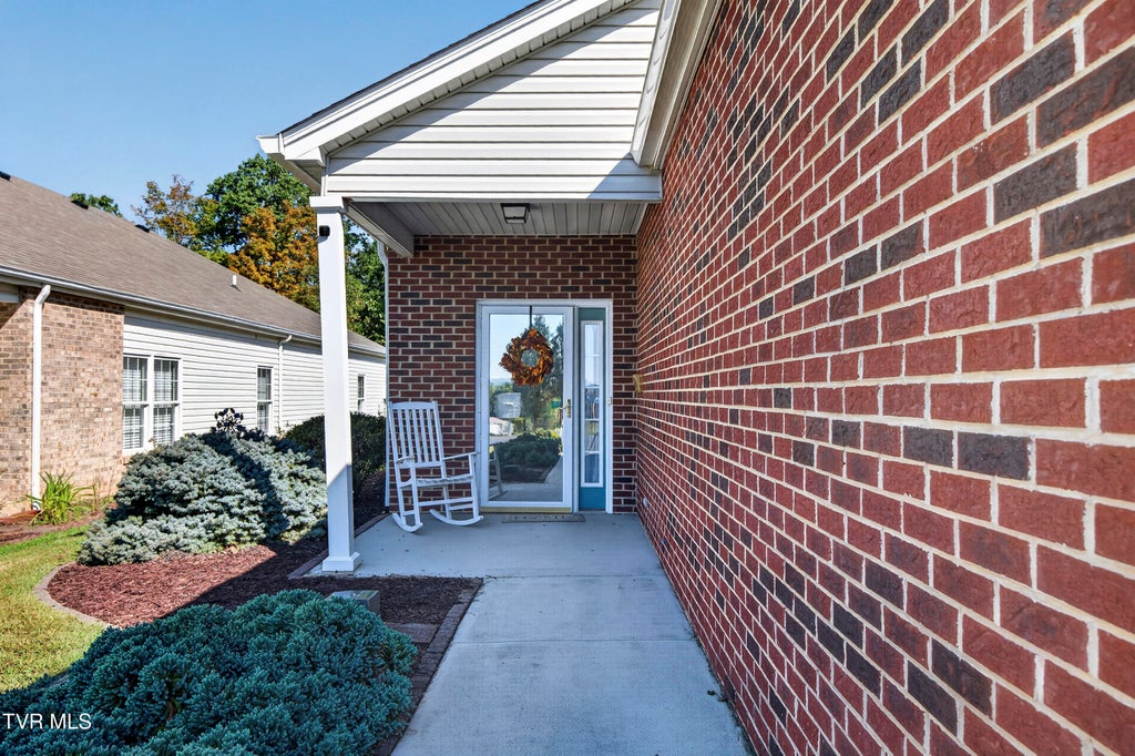 Photo of 1963 Ridgepine Road #., Kingsport, TN 37660 (MLS # 10001885)