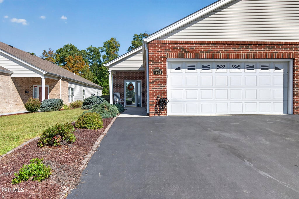 Photo of 1963 Ridgepine Road #., Kingsport, TN 37660 (MLS # 10001885)