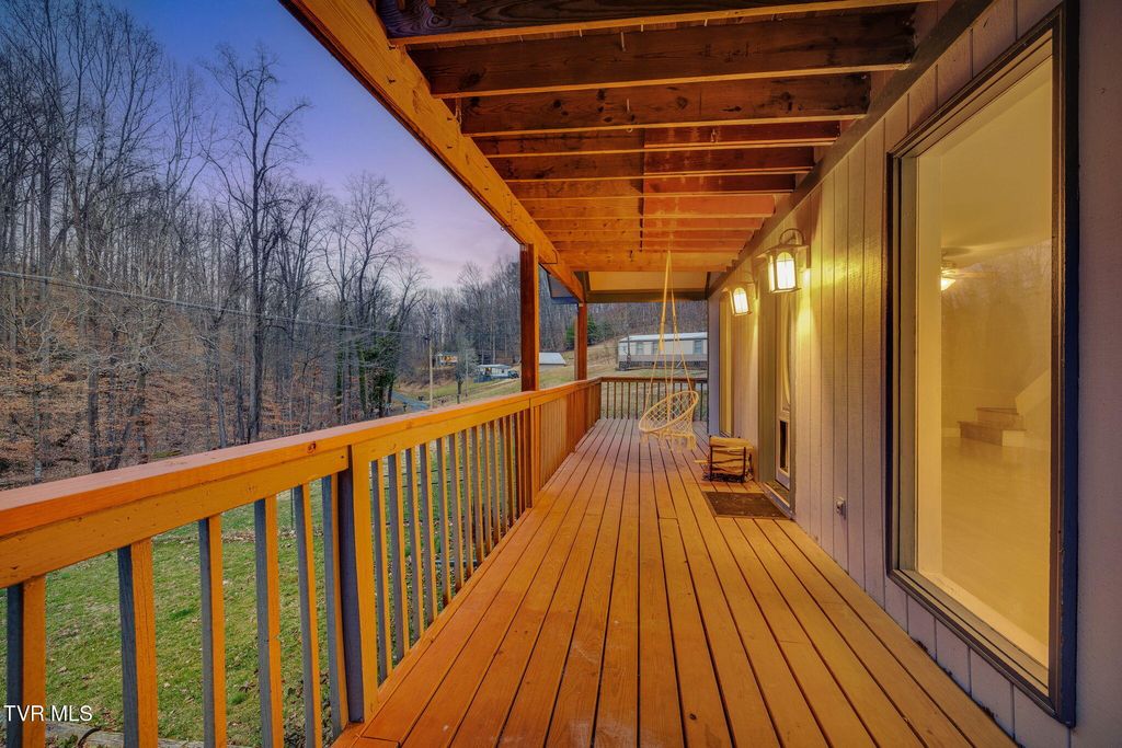 Photo of 195 Bear Hollow Road, Elizabethton, TN 37643 (MLS # 9991900)