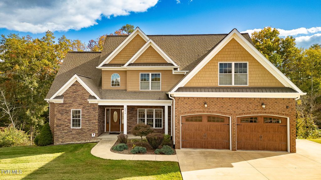 Photo of 5079 Rose Gardens Circle, Kingsport, TN 37660 (MLS # 9987077)