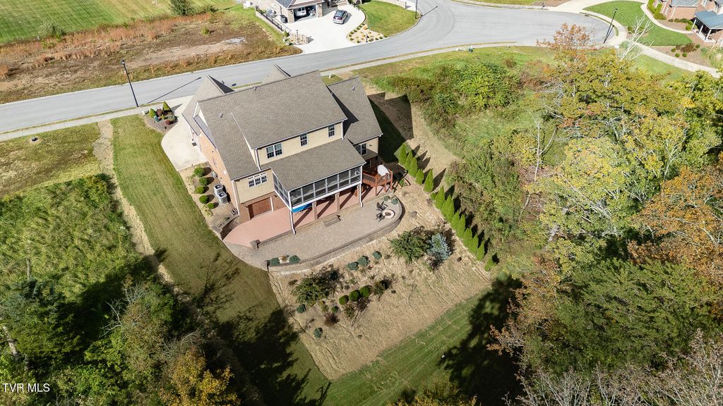Photo of 5079 Rose Gardens Circle, Kingsport, TN 37660 (MLS # 9987077)