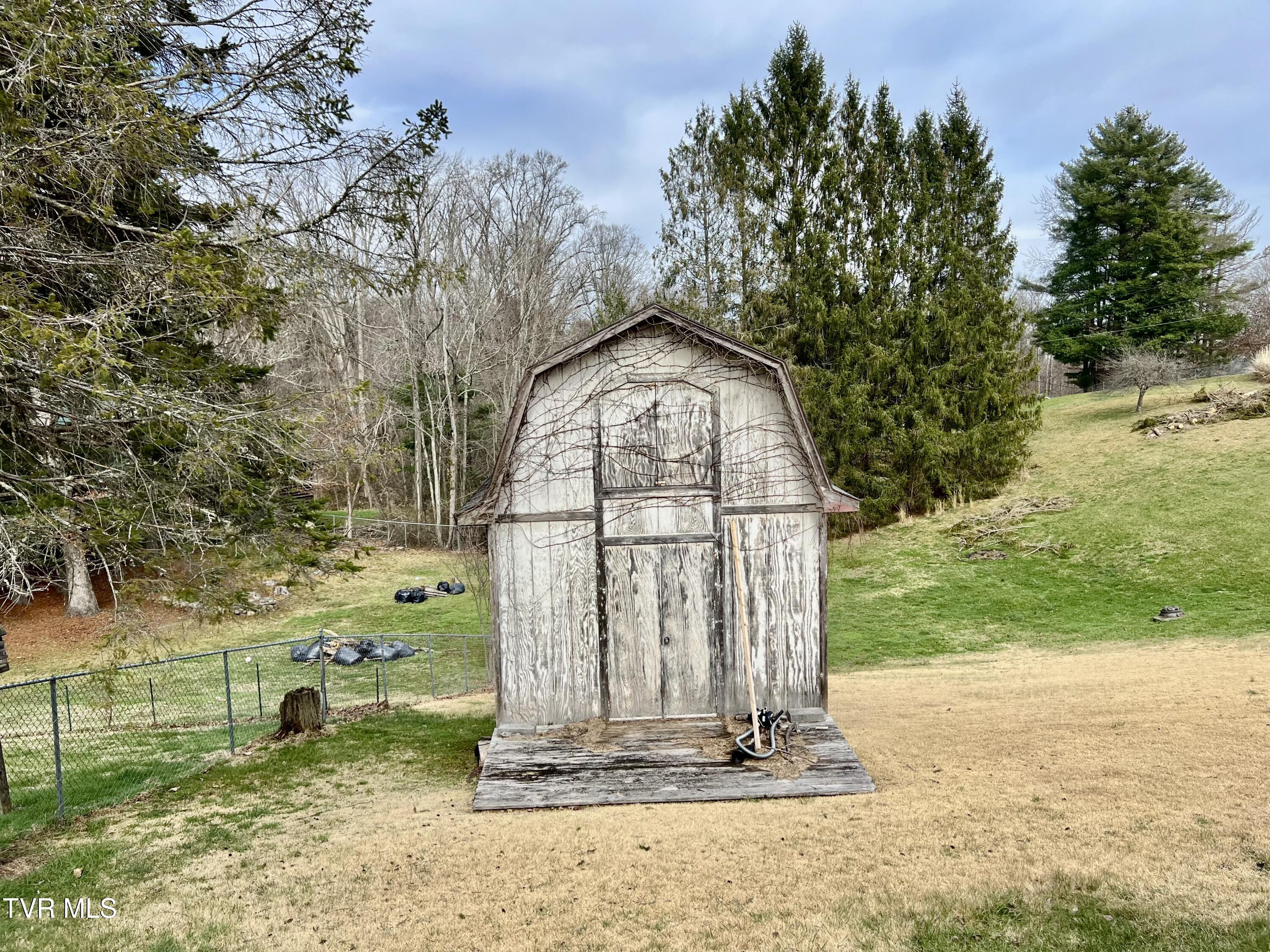 237 Southeast Grandview Drive