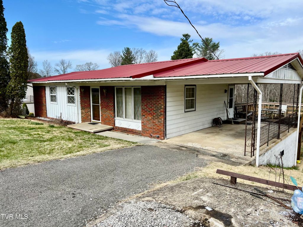 Photo of 237 Grandview Drive, Wise, VA 24293 (MLS # 9992610)