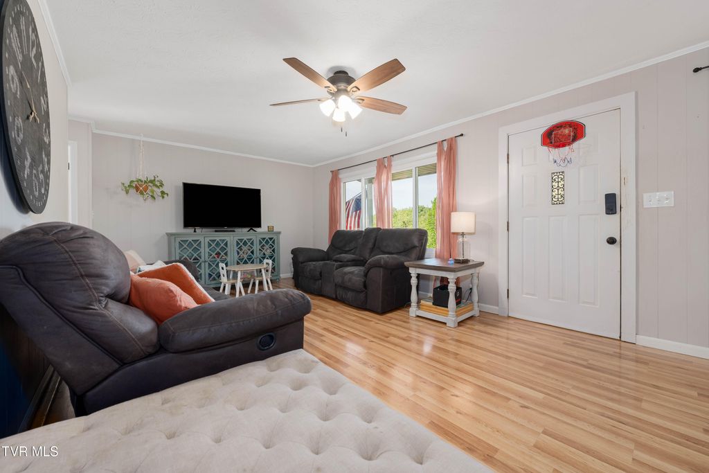 Photo of 214 Wilson Avenue, Elizabethton, TN 37643 (MLS # 9994575)