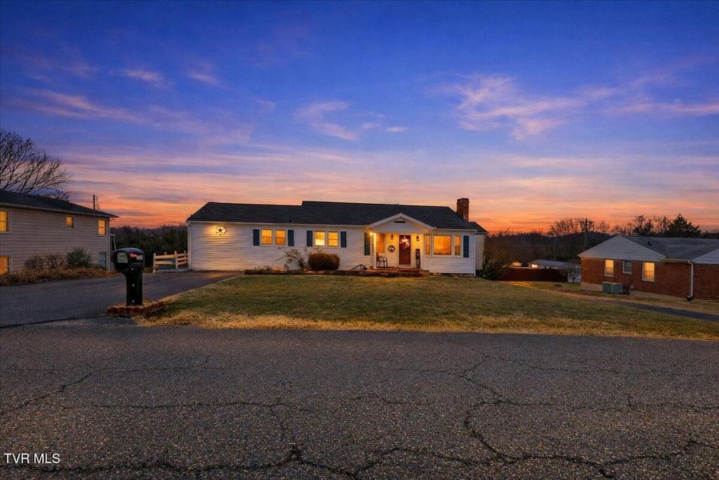 Photo of 320 Sherwood Road Road, Bristol, VA 24201 (MLS # 9990569)