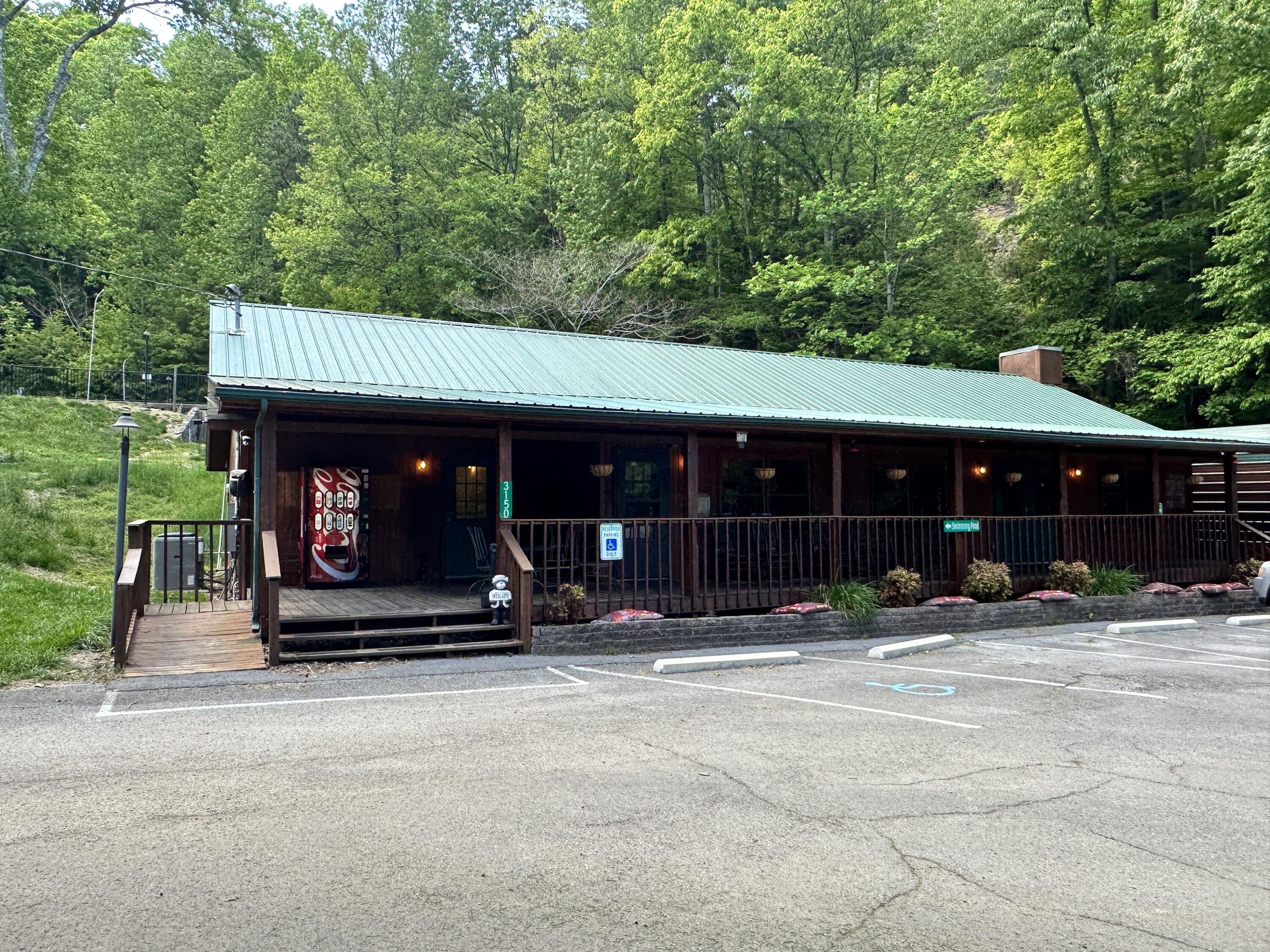 2604 Sunset Road, Sevierville, Tennessee image 16