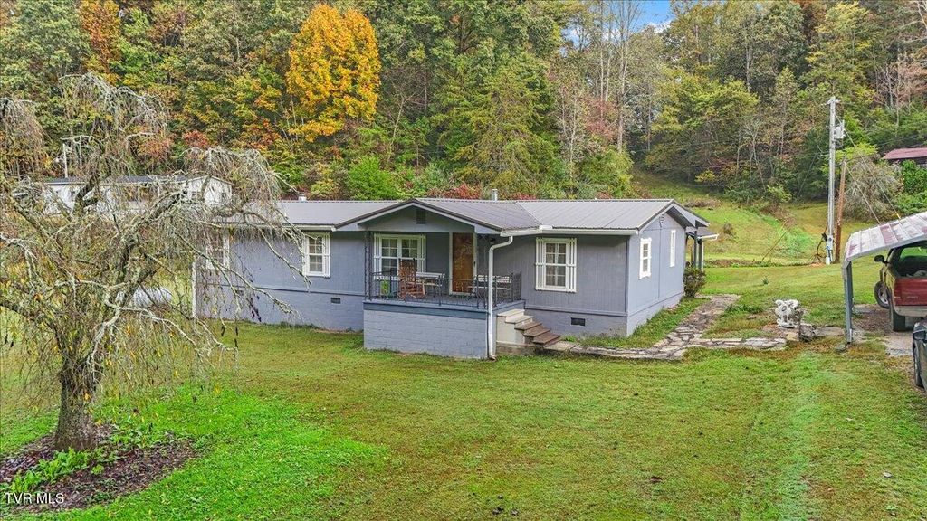 Photo of 177 Helton Hollow Rd Road, Eidson, TN 37731 (MLS # 9986971)