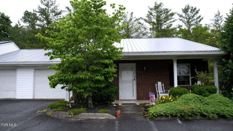 Condo For Sale - 510 Colonial Road #UNIT 4RD<br/> Rogersville, TN 37857