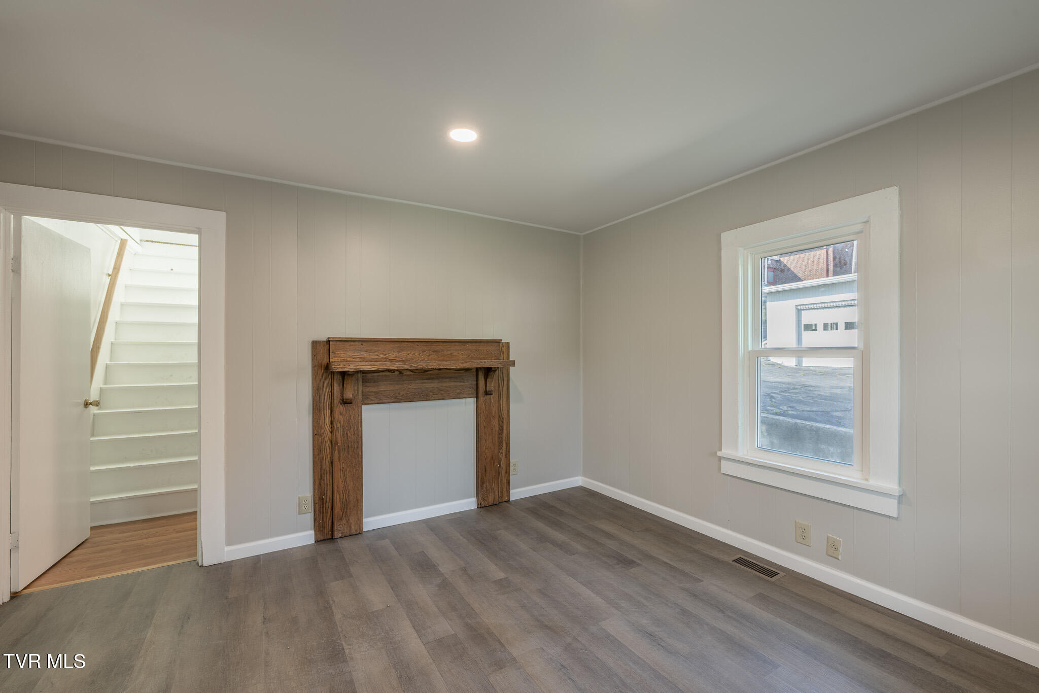 457 Bernard Avenue, Greeneville, Tennessee image 3