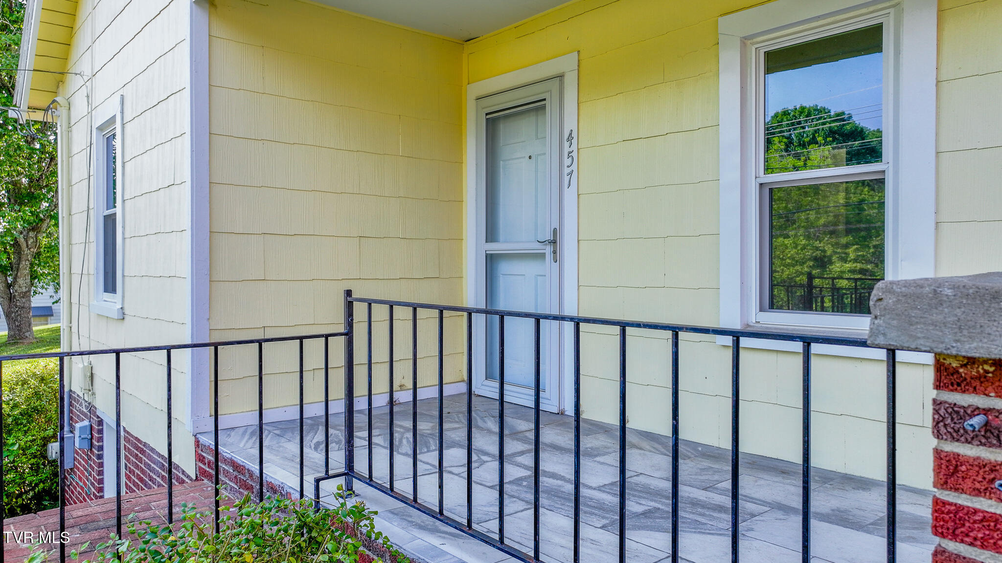 457 Bernard Avenue, Greeneville, Tennessee image 2