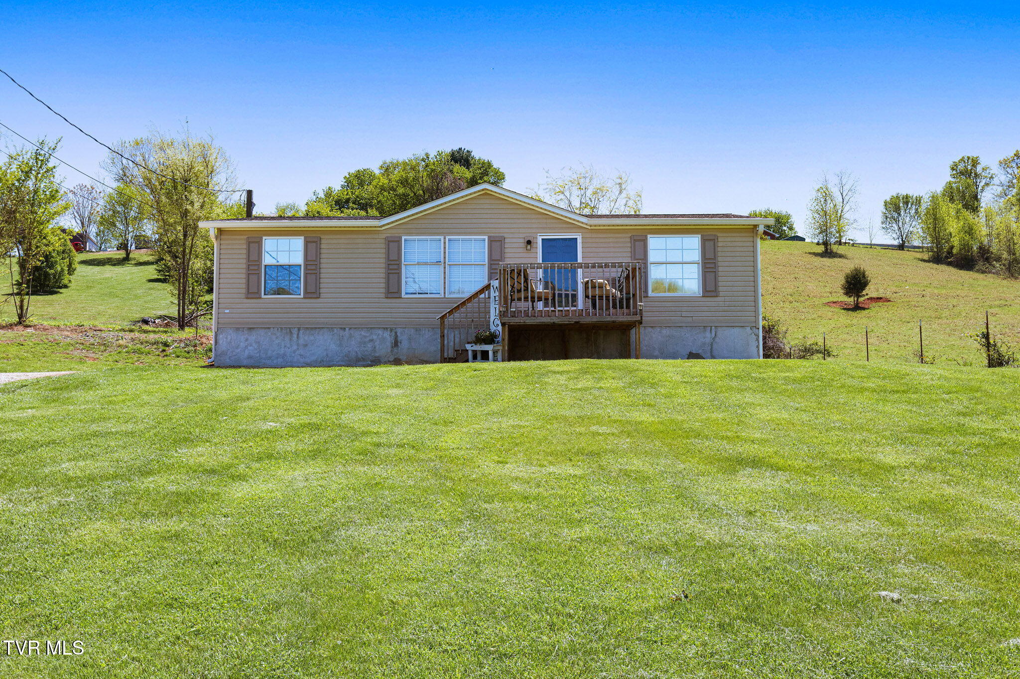 1424 Parton Loop, Greeneville, Tennessee image 1