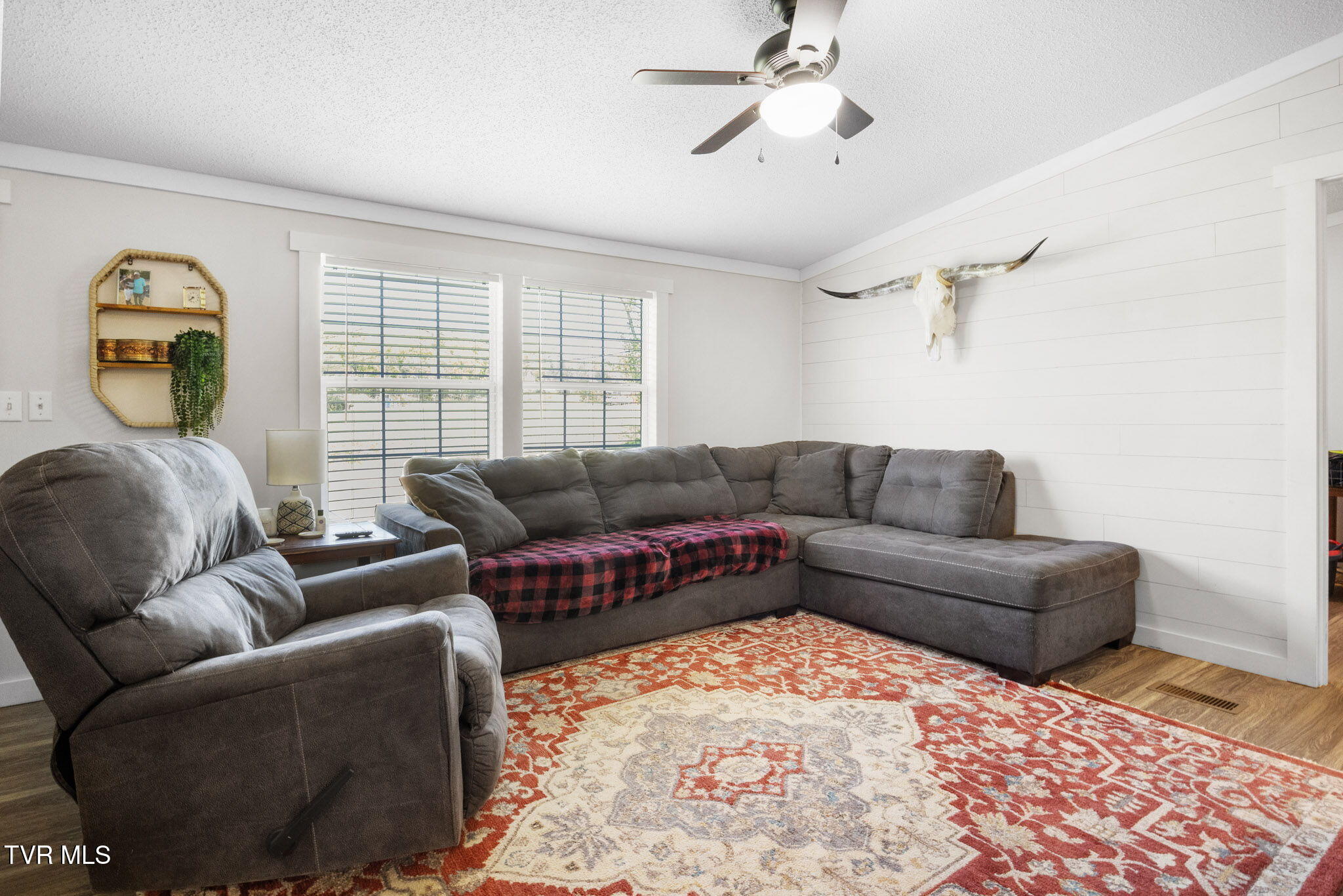 1424 Parton Loop, Greeneville, Tennessee image 11