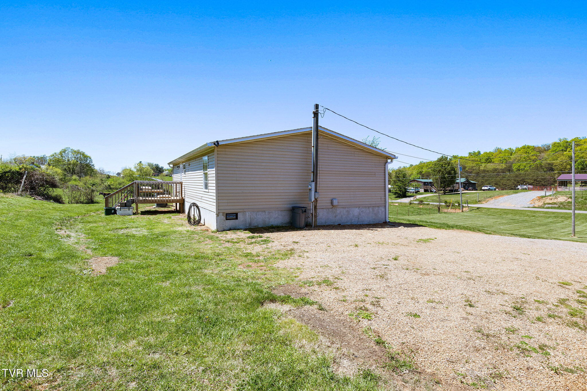 1424 Parton Loop, Greeneville, Tennessee image 6
