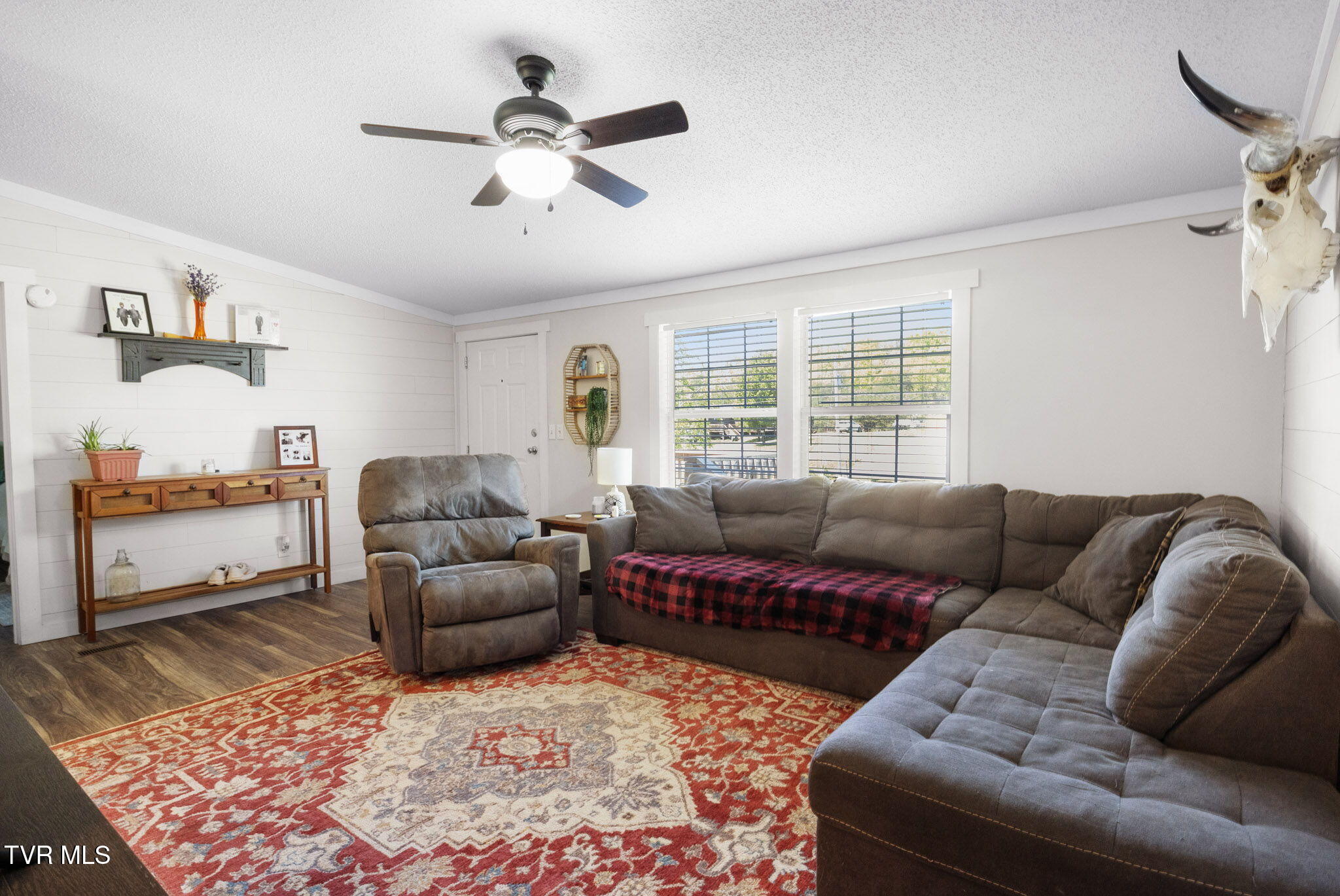 1424 Parton Loop, Greeneville, Tennessee image 9