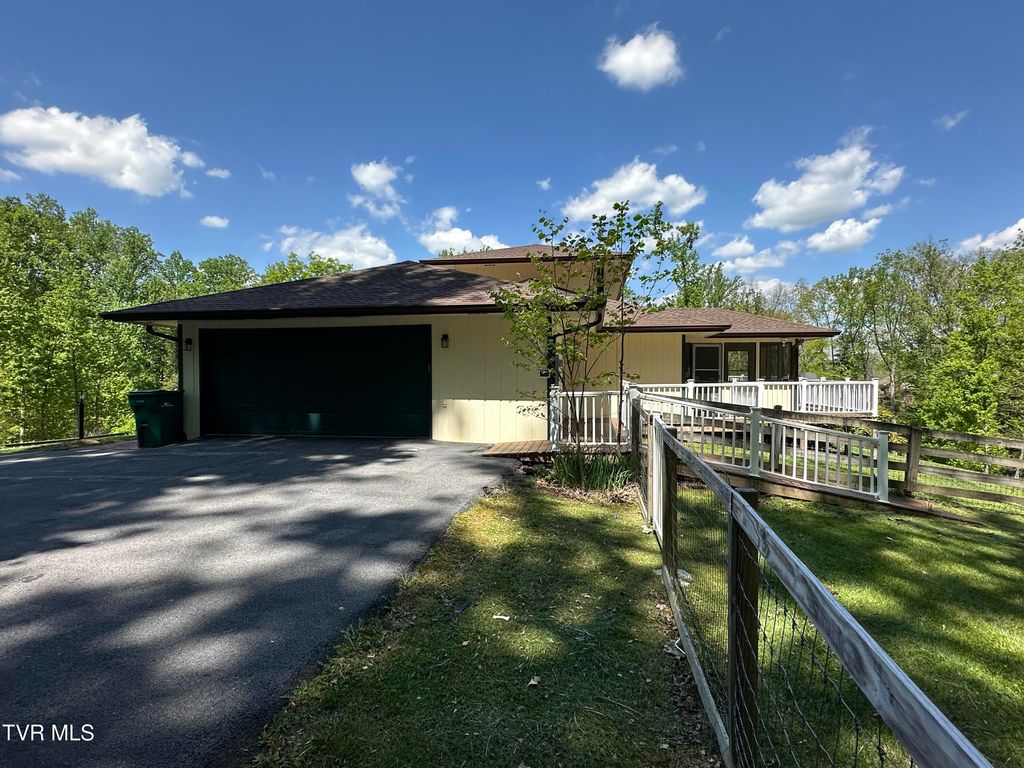 Photo of 21506 Plantation Road, Bristol, VA 24202 (MLS # 9995169)