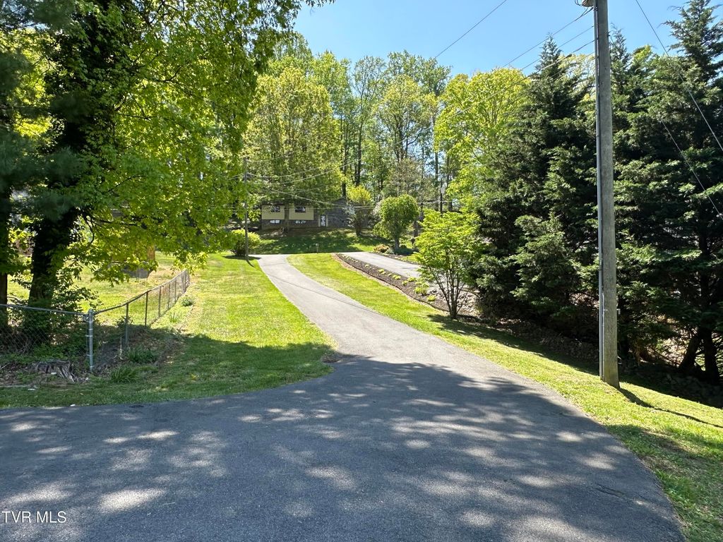 Photo of 21506 Plantation Road, Bristol, VA 24202 (MLS # 9995169)