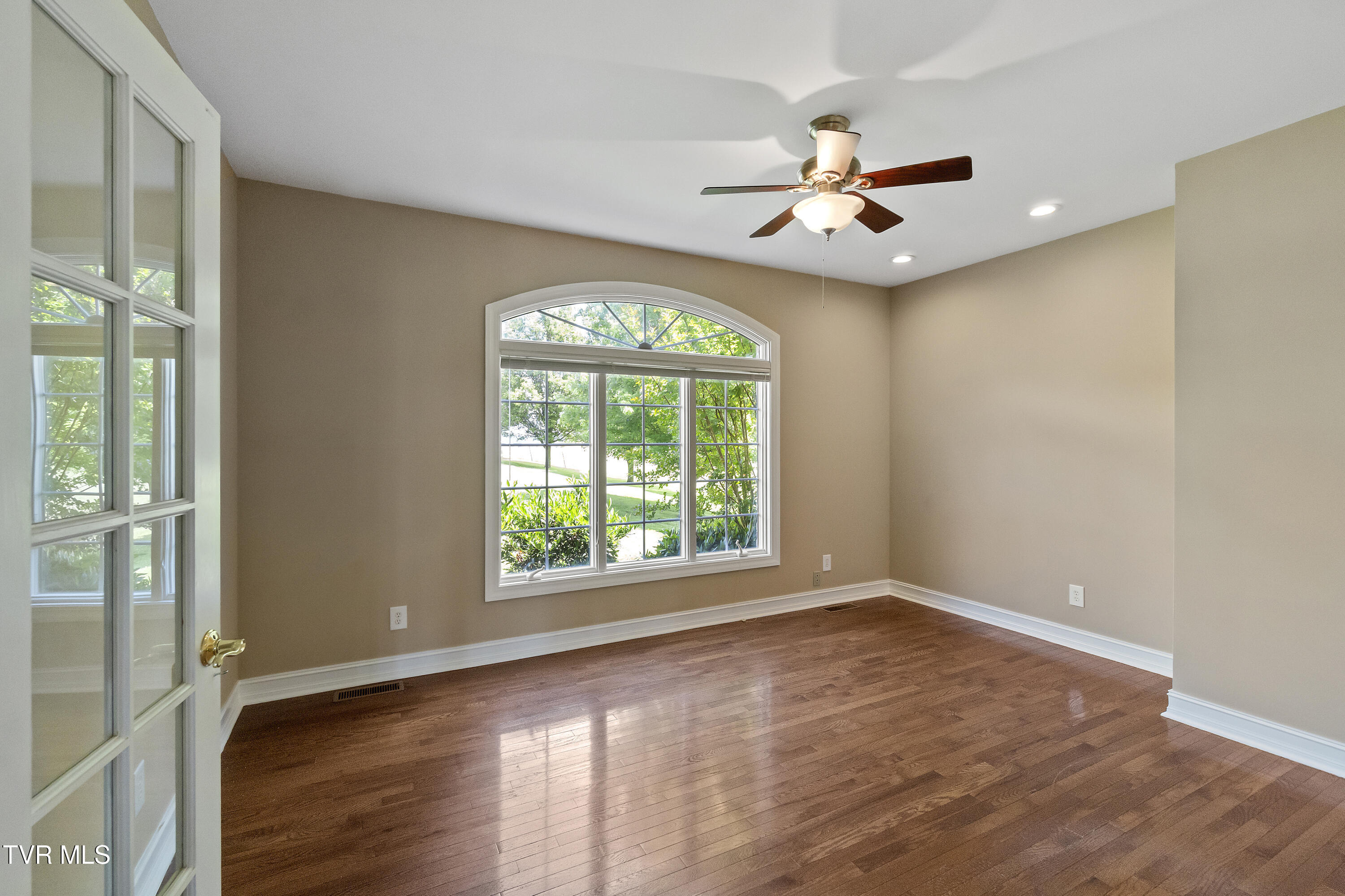 1120 Old Kentucky Road, Greeneville, Tennessee image 13
