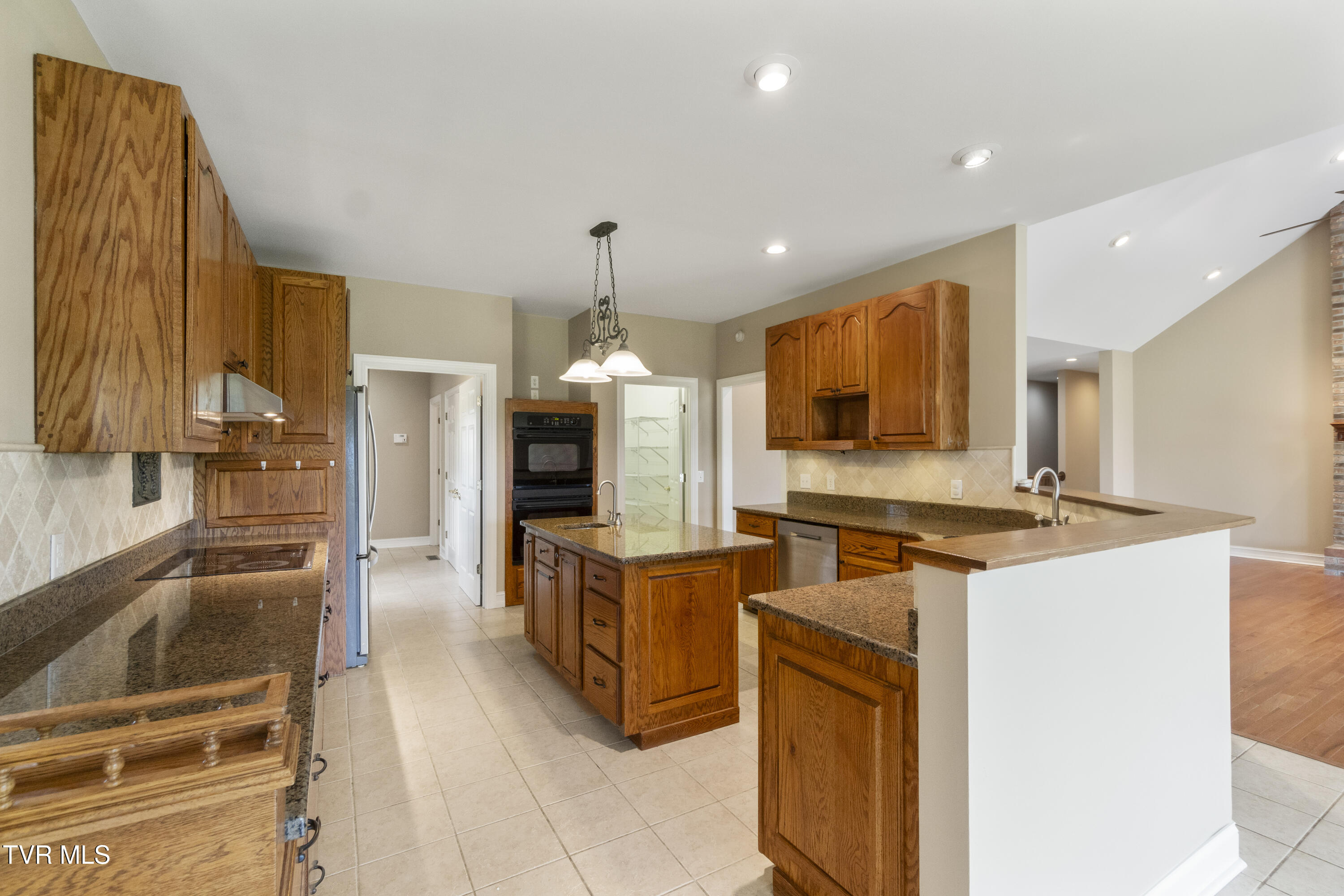 1120 Old Kentucky Road, Greeneville, Tennessee image 35