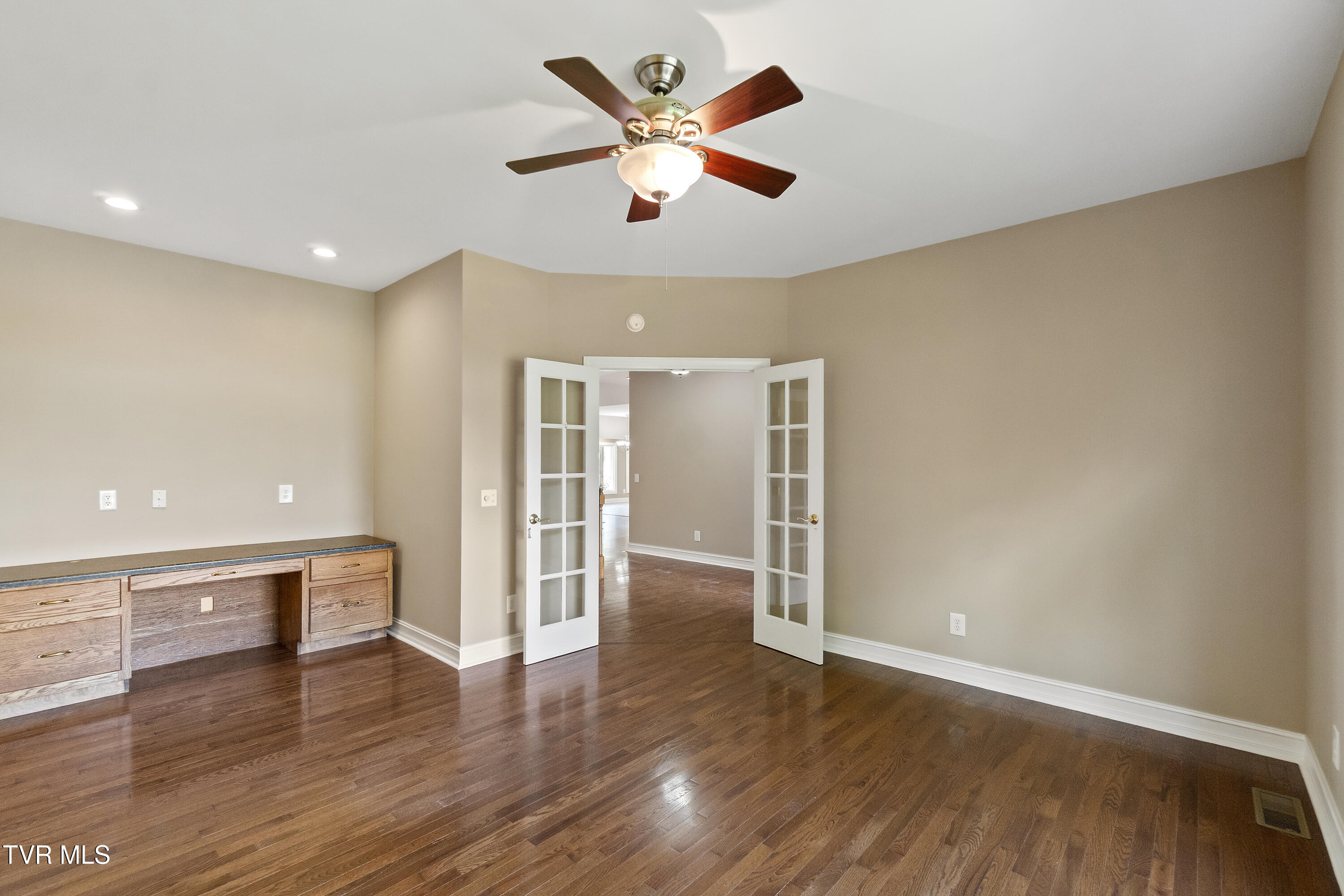 1120 Old Kentucky Road, Greeneville, Tennessee image 15
