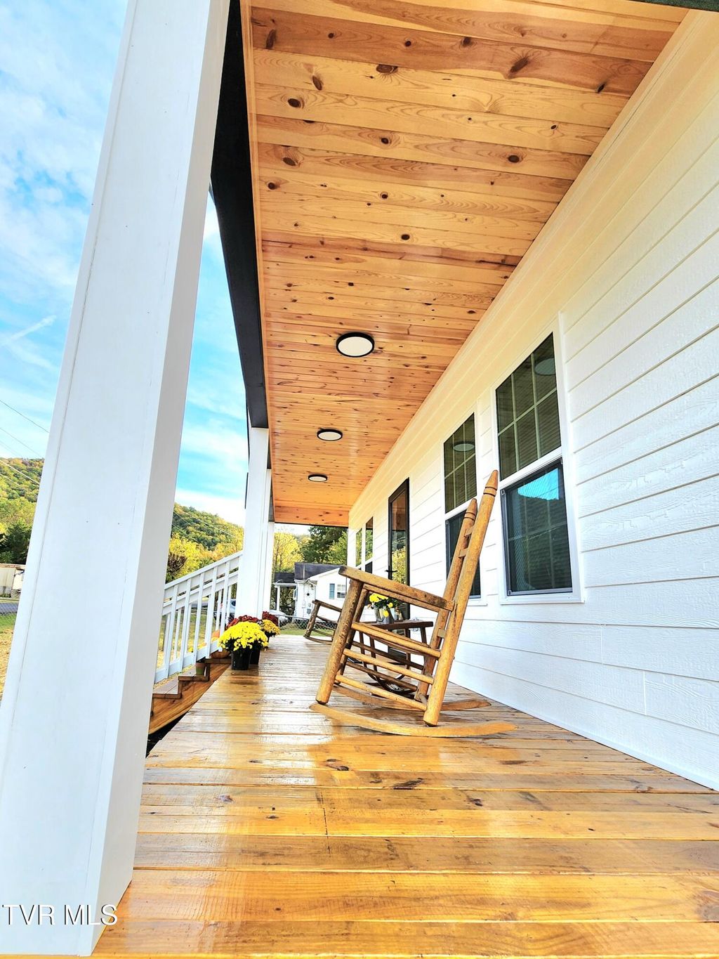 Photo of 111 Parsley Street, Erwin, TN 37650 (MLS # 9987231)