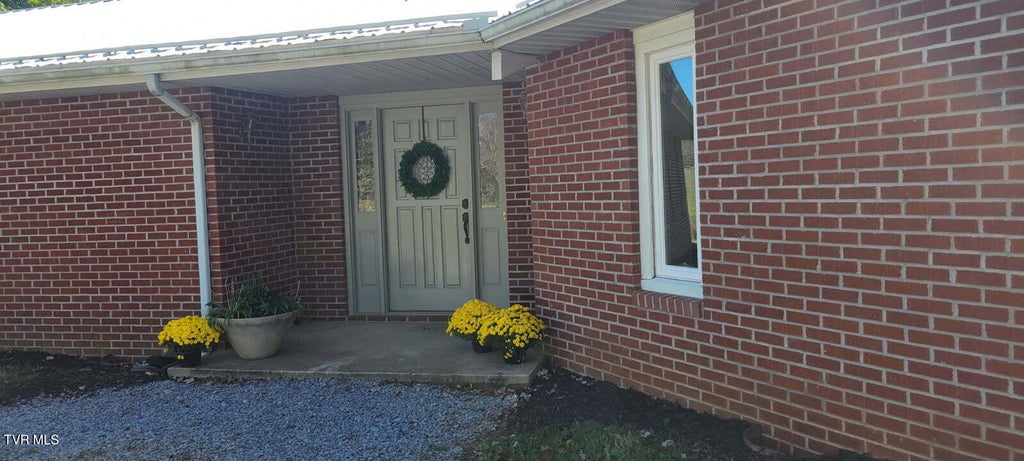 Photo of 433 D Ward Road, Jonesborough, TN 37659 (MLS # 10002560)