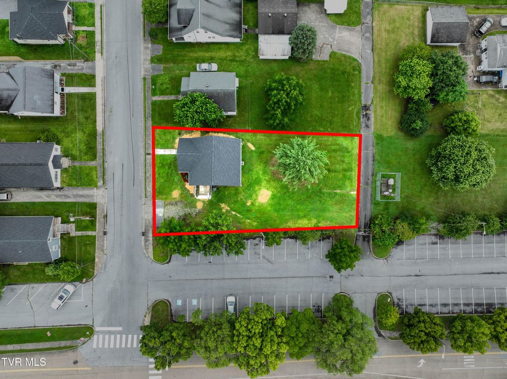 Photo of 1648 E Street, Kingsport, TN 37664 (MLS # 9981910)