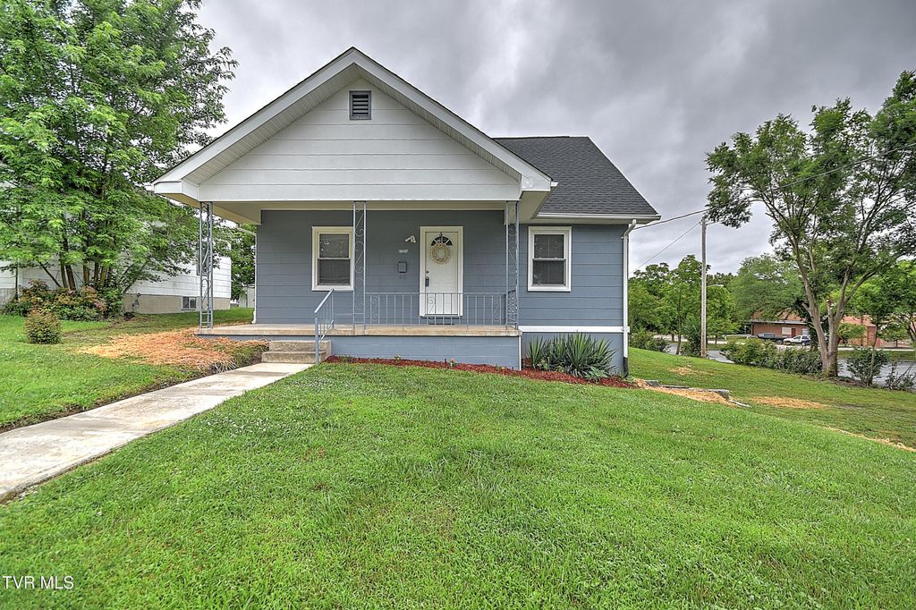 Photo of 1648 E Street, Kingsport, TN 37664 (MLS # 9981910)
