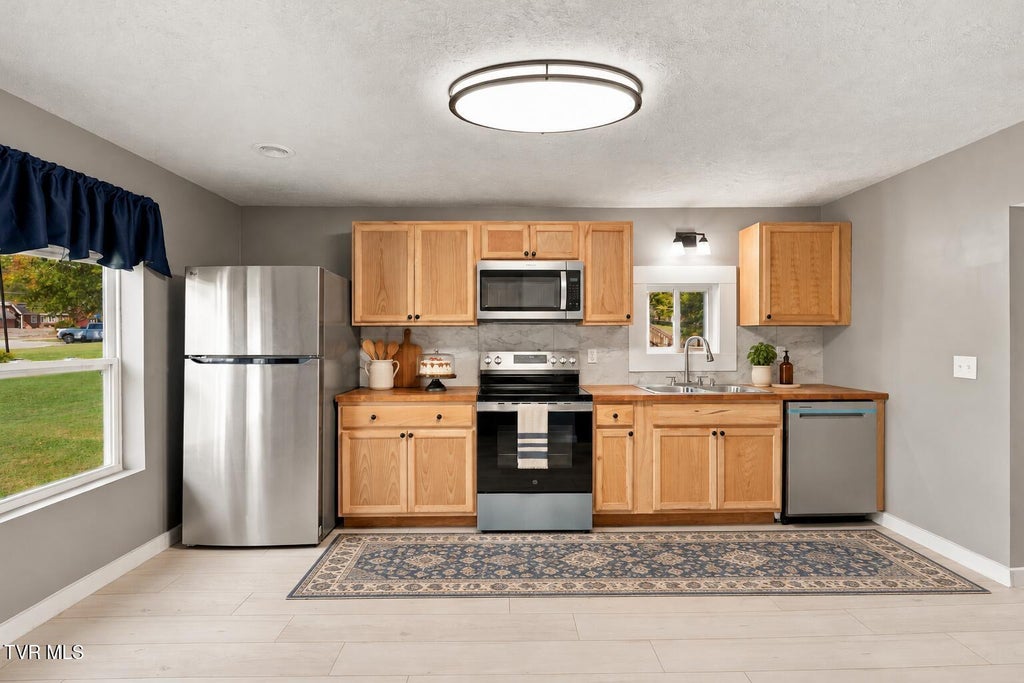 Photo of 199 Culdesac Drive, Gate City, VA 24251 (MLS # 10002054)