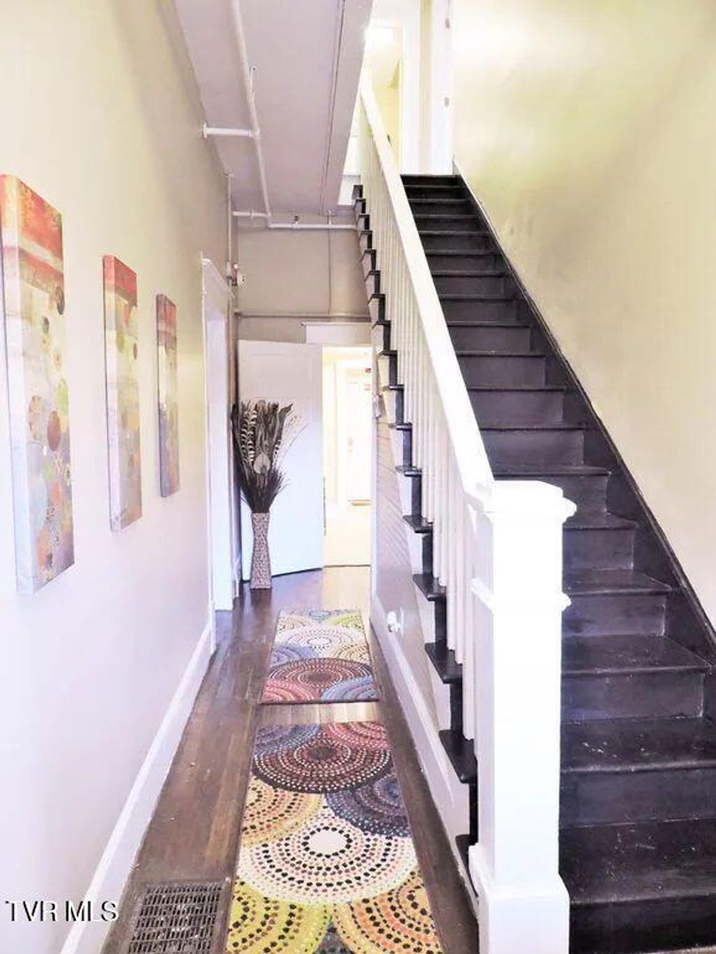 Photo of 305 Montgomery Street, Johnson City, TN 37604 (MLS # 9991641)