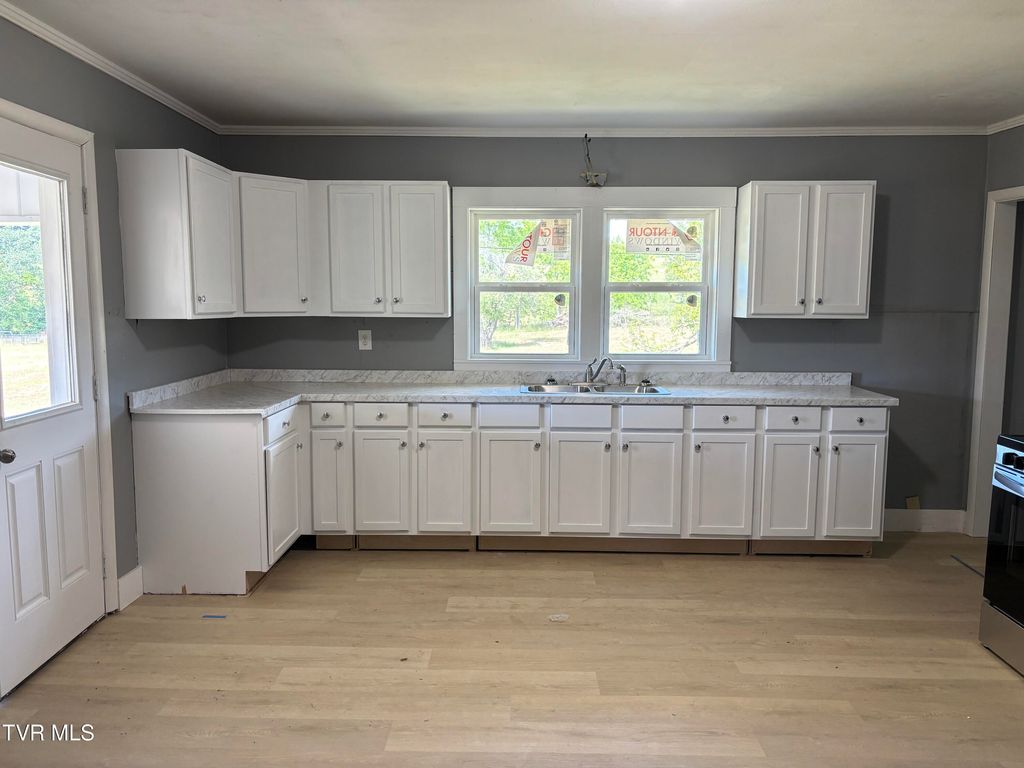 Photo of 661 Swift Hollow Road, Mountain City, TN 37683 (MLS # 9995628)
