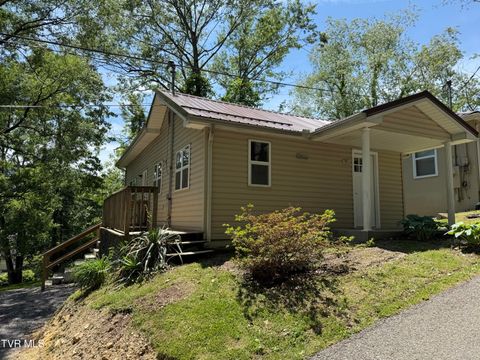 Homes For Sale - 1022 Spruce Street<br/> Norton, VA 24273