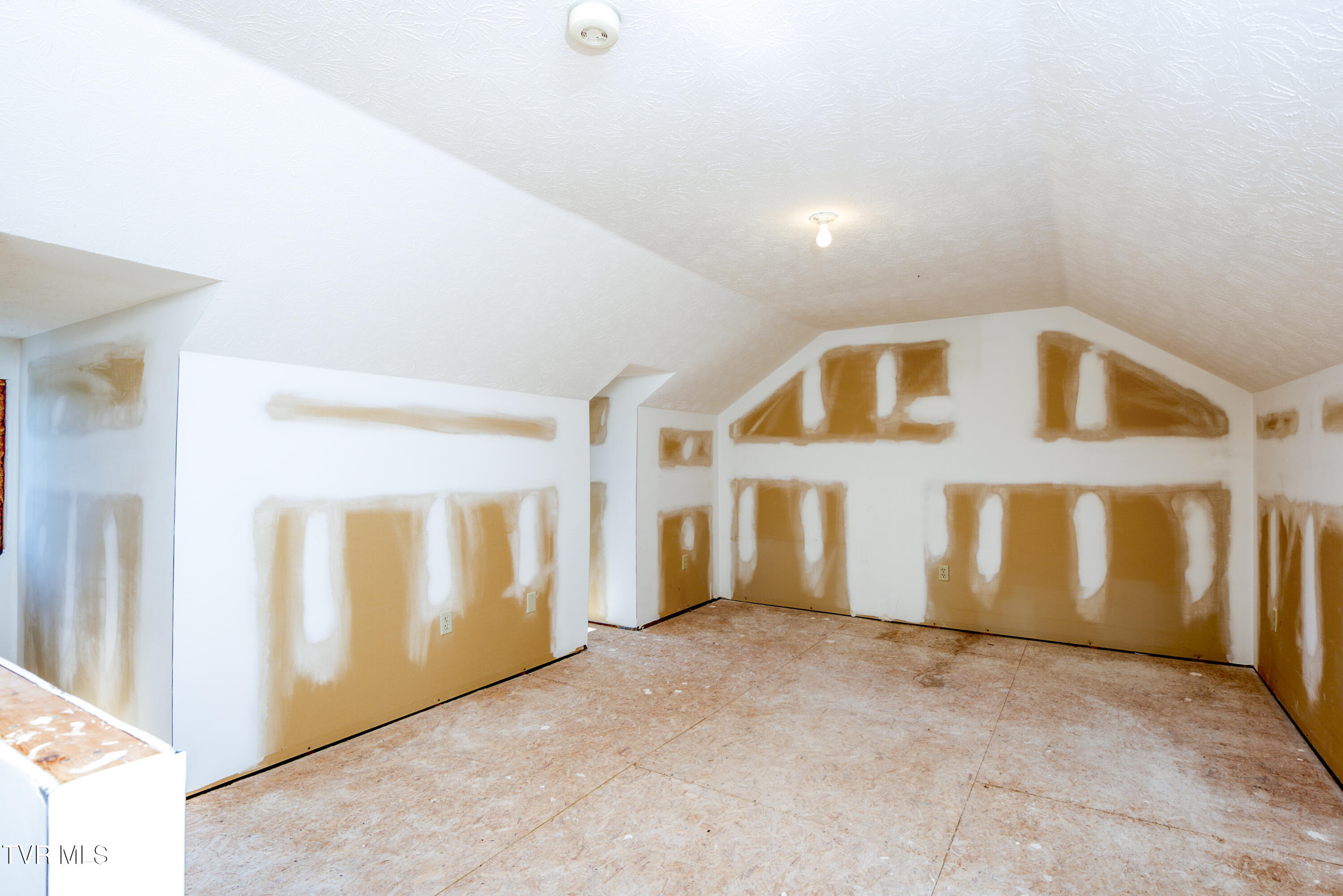 831 Barclay Drive, Abingdon, Virginia image 11