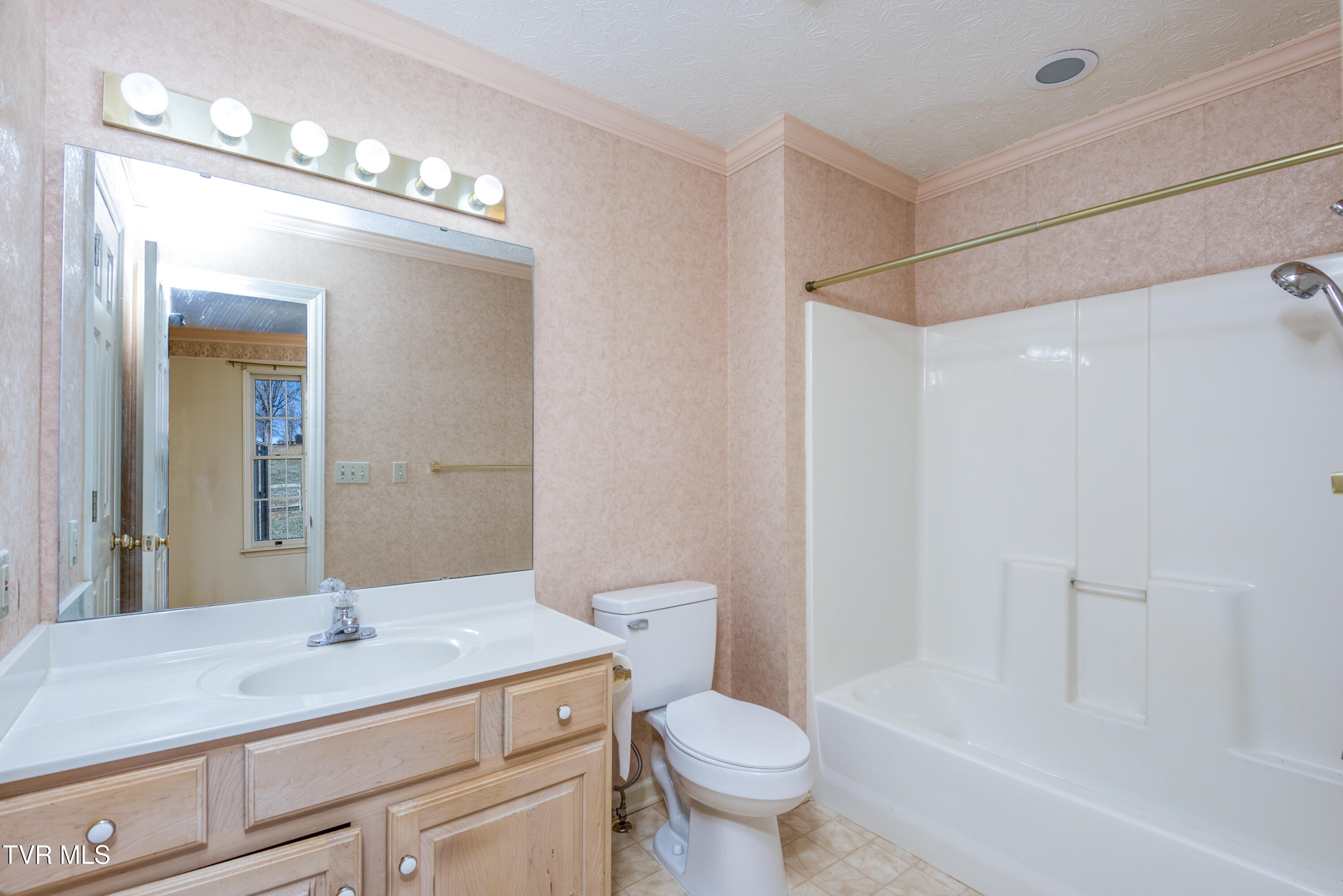 831 Barclay Drive, Abingdon, Virginia image 8