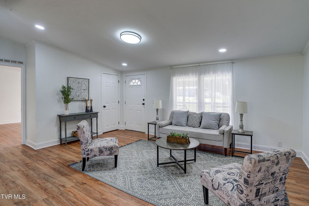 Photo of 287 H Heaton Road, Elizabethton, TN 37643 (MLS # 9992839)