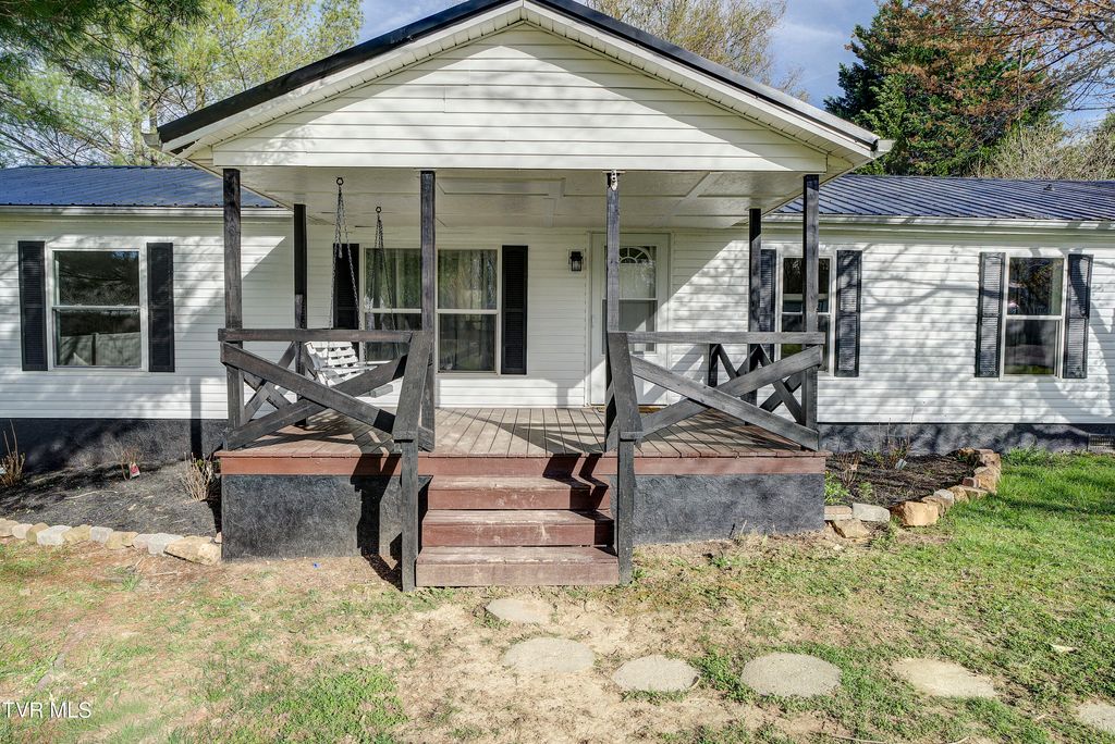 Photo of 287 H Heaton Road, Elizabethton, TN 37643 (MLS # 9992839)