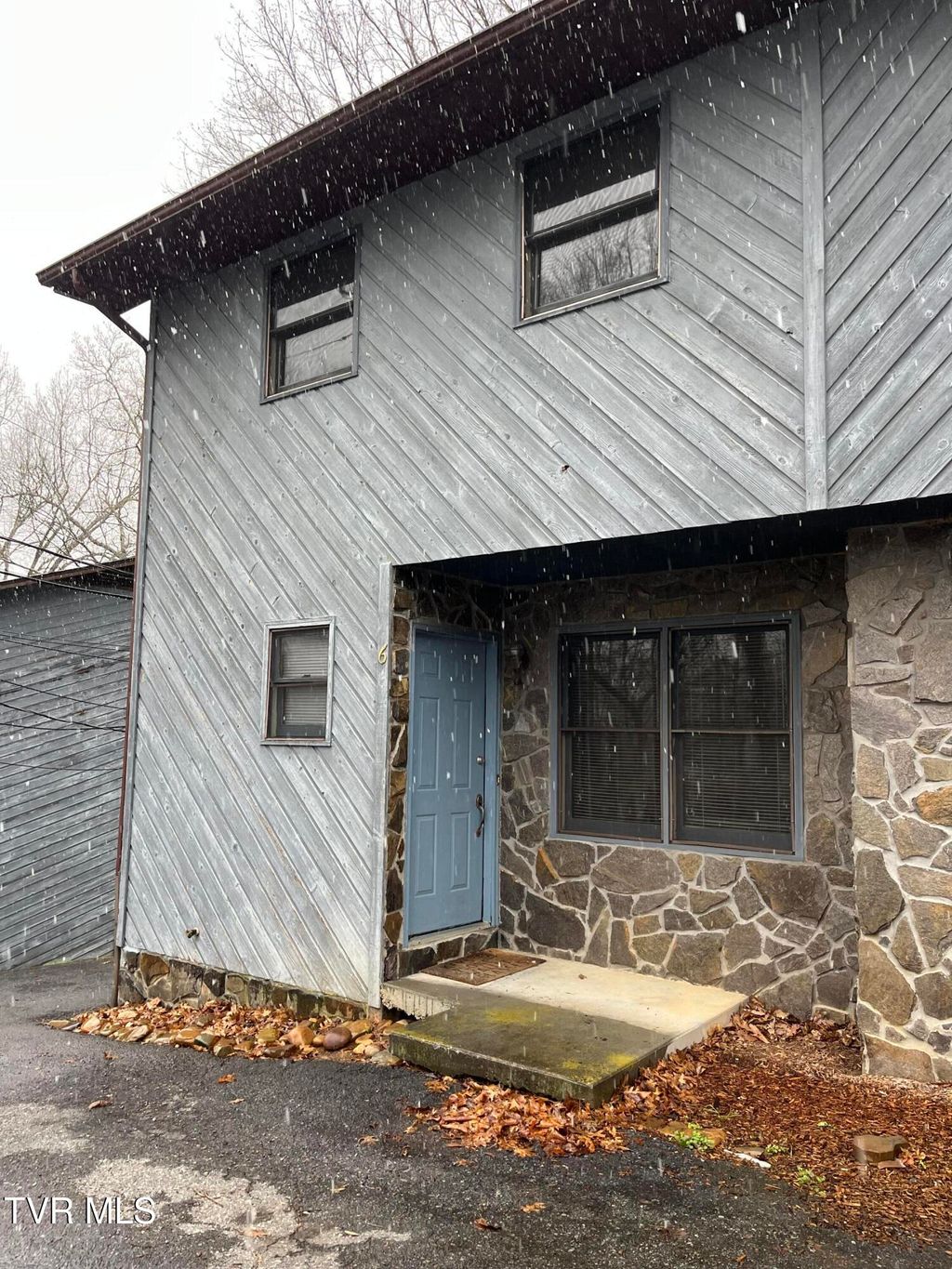 Photo of 348 River Road #A-6, Bluff City, TN 37618 (MLS # 9992490)