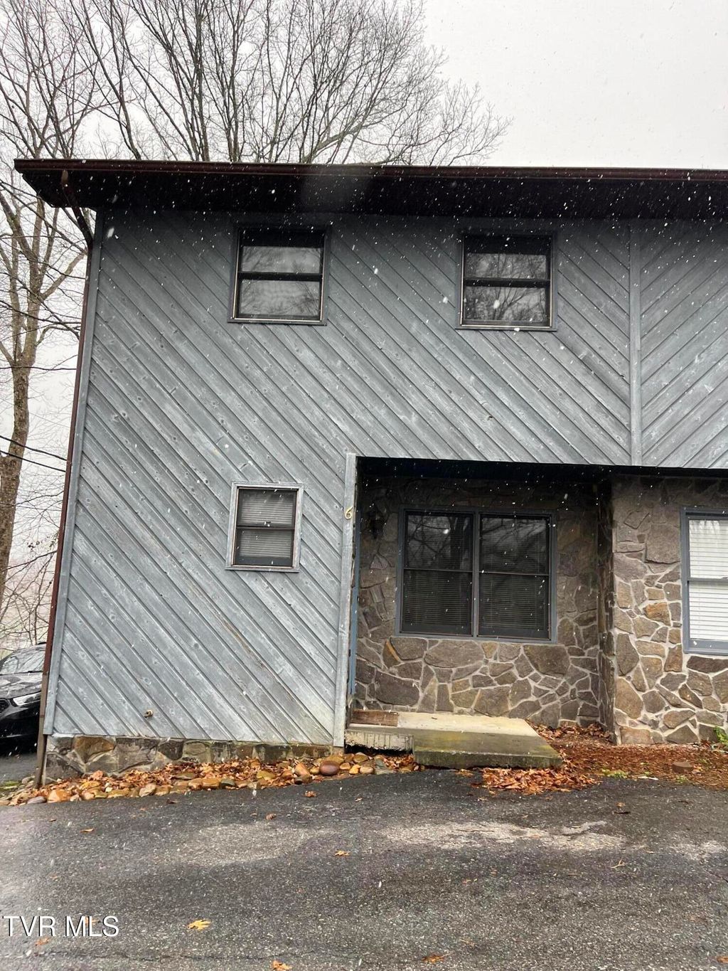 Photo of 348 River Road #A-6, Bluff City, TN 37618 (MLS # 9992490)