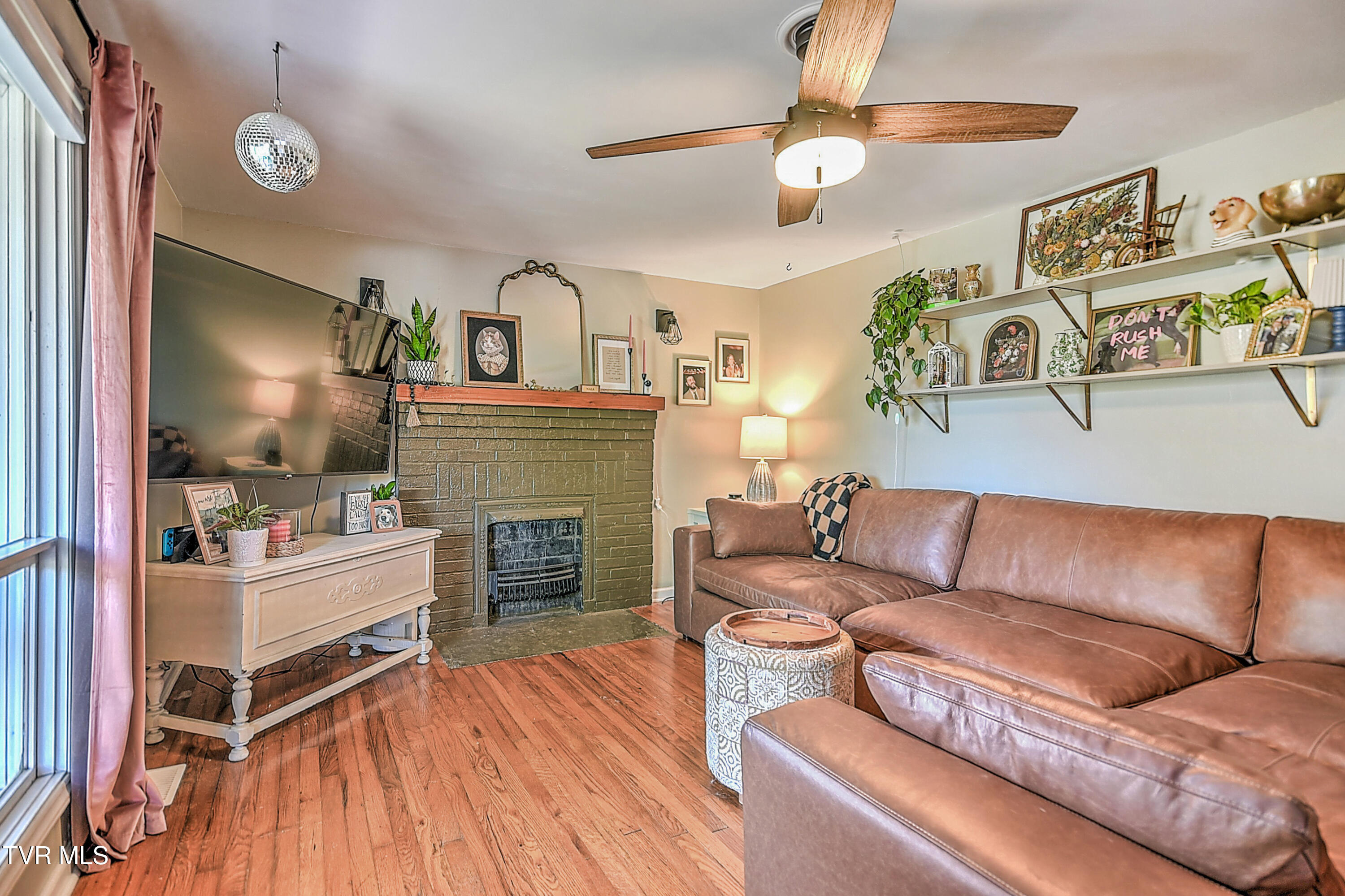 318 Bay Street, Mount Carmel, Tennessee image 16