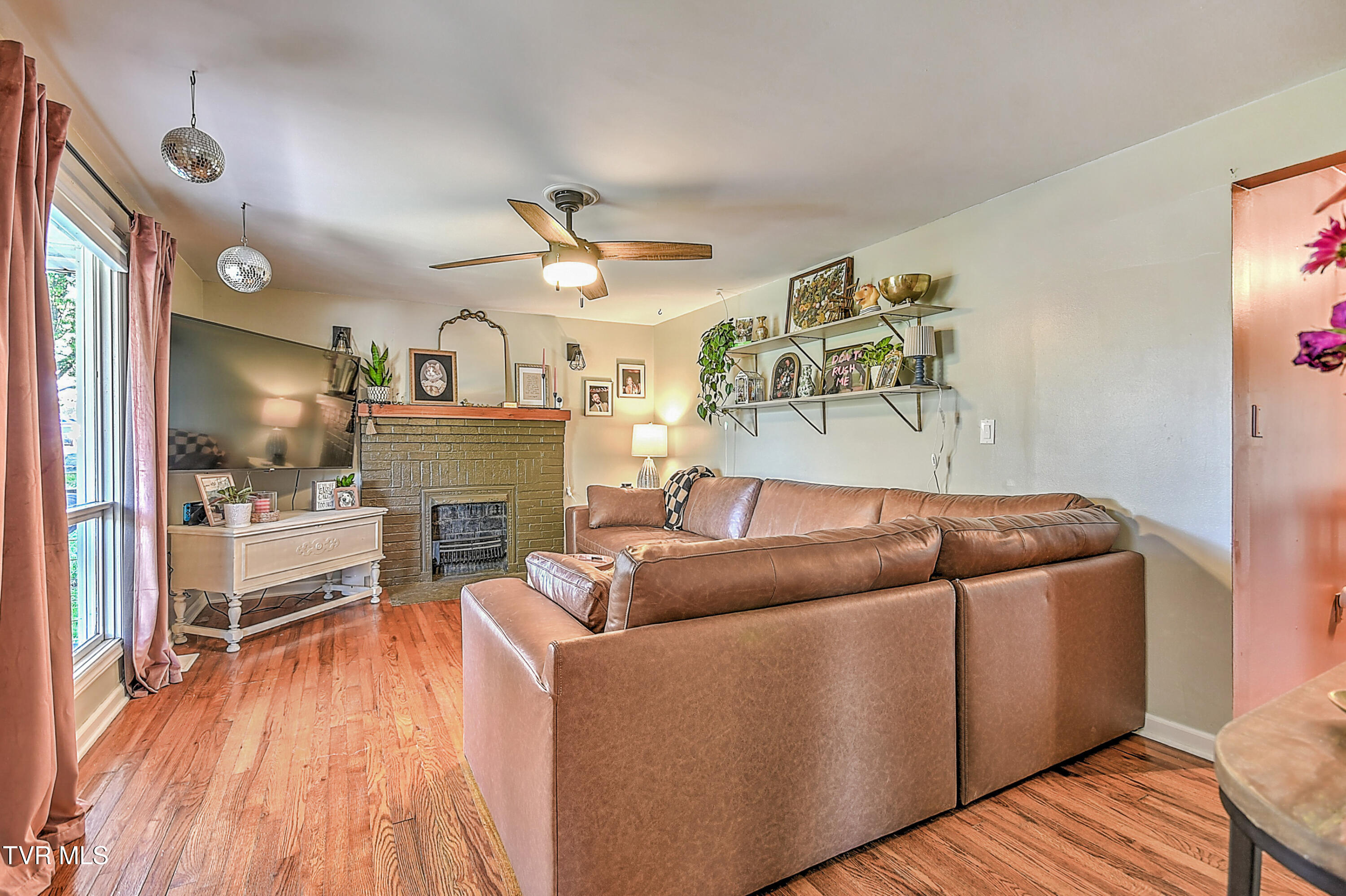 318 Bay Street, Mount Carmel, Tennessee image 15