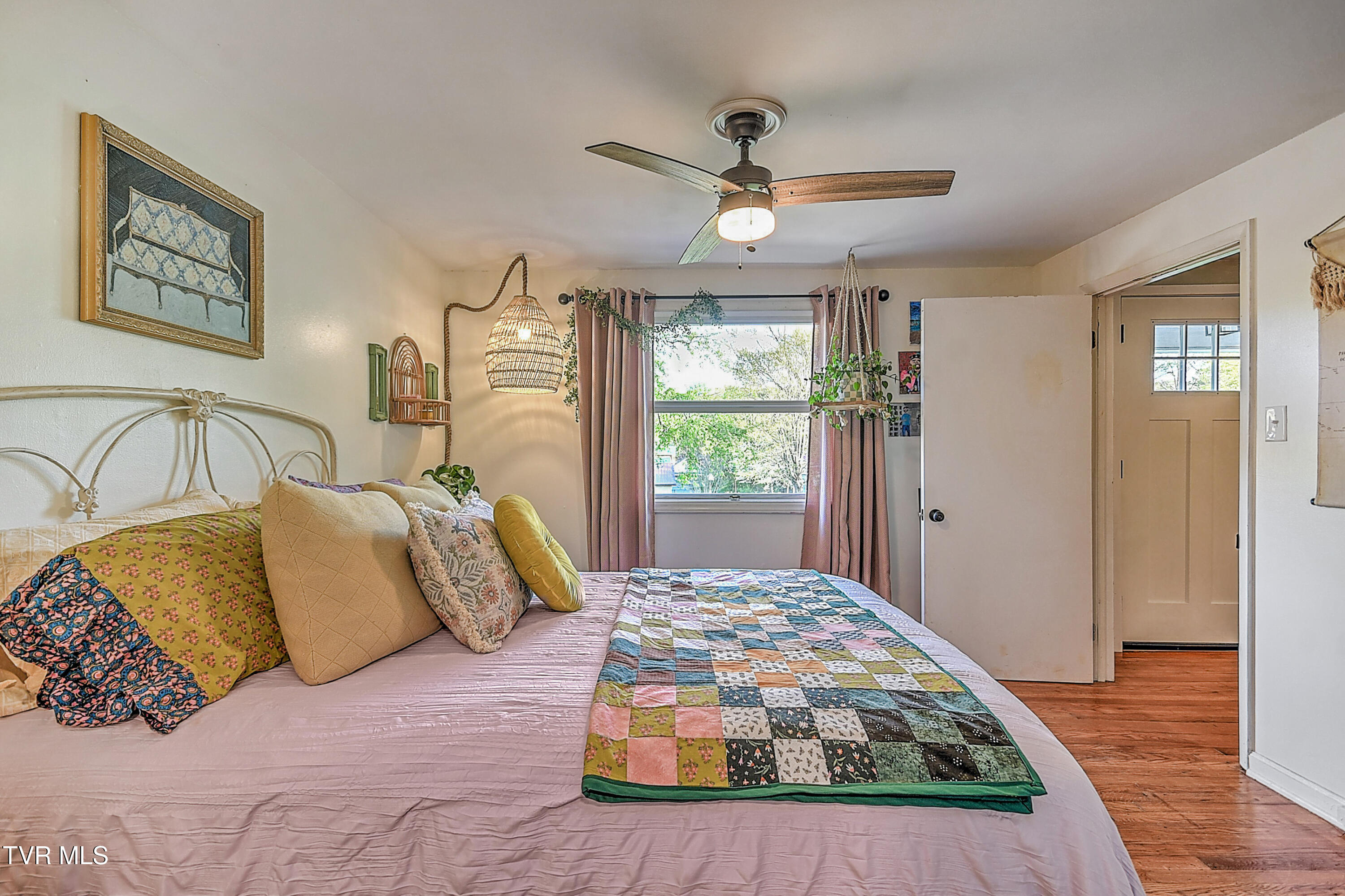 318 Bay Street, Mount Carmel, Tennessee image 7