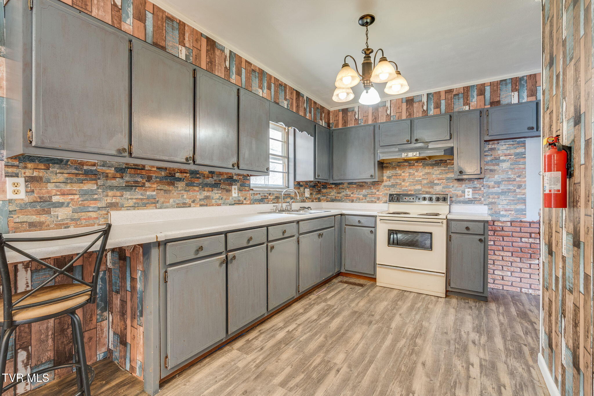 150 Crest Hills Lane, Chuckey, Tennessee image 9