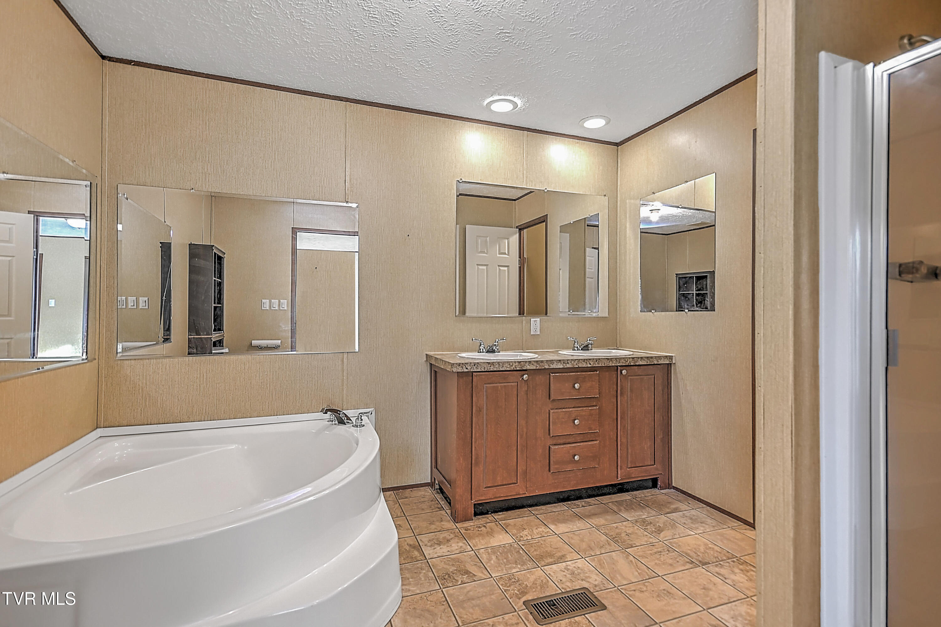 295 Ernie Drive, Gate City, Virginia image 28