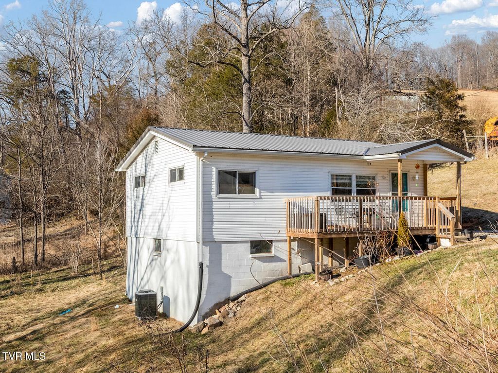 Photo of 9086 Middle Wallens Creek Road, Jonesville, VA 24263 (MLS # 9991045)