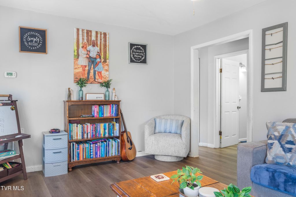 Photo of 9086 Middle Wallens Creek Road, Jonesville, VA 24263 (MLS # 9991045)