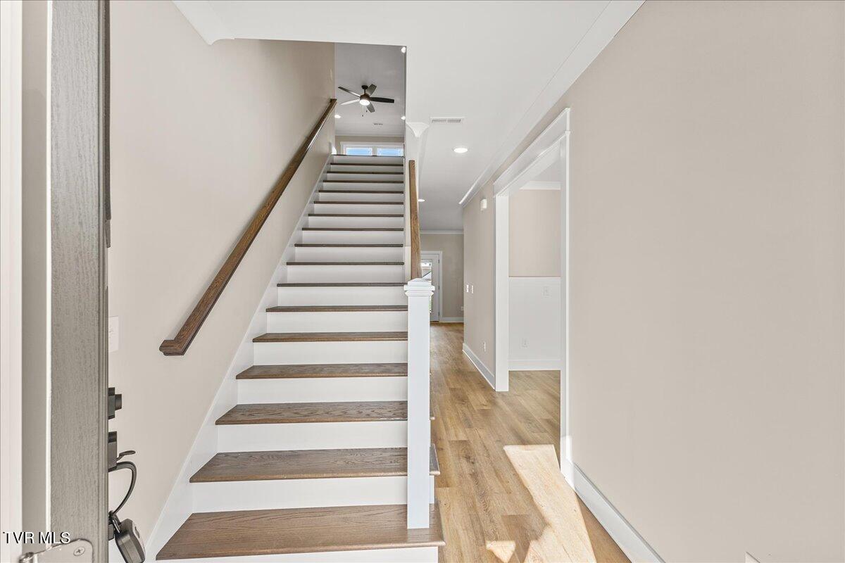346 Azure Landing, Jonesborough, Tennessee image 3