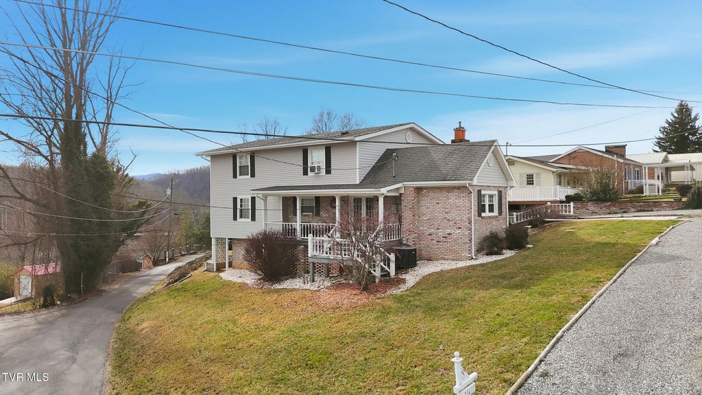 Photo of 23077 Ahoy Lane, Abingdon, VA 24211 (MLS # 9989972)