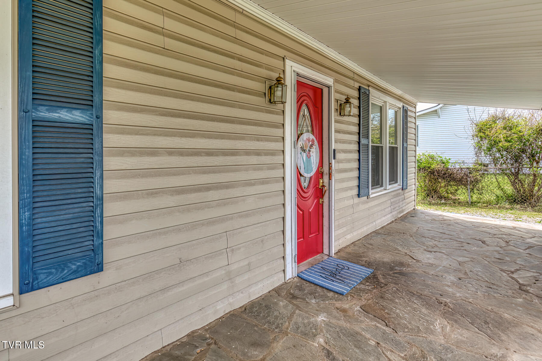322 Doe Avenue, Elizabethton, Tennessee image 2